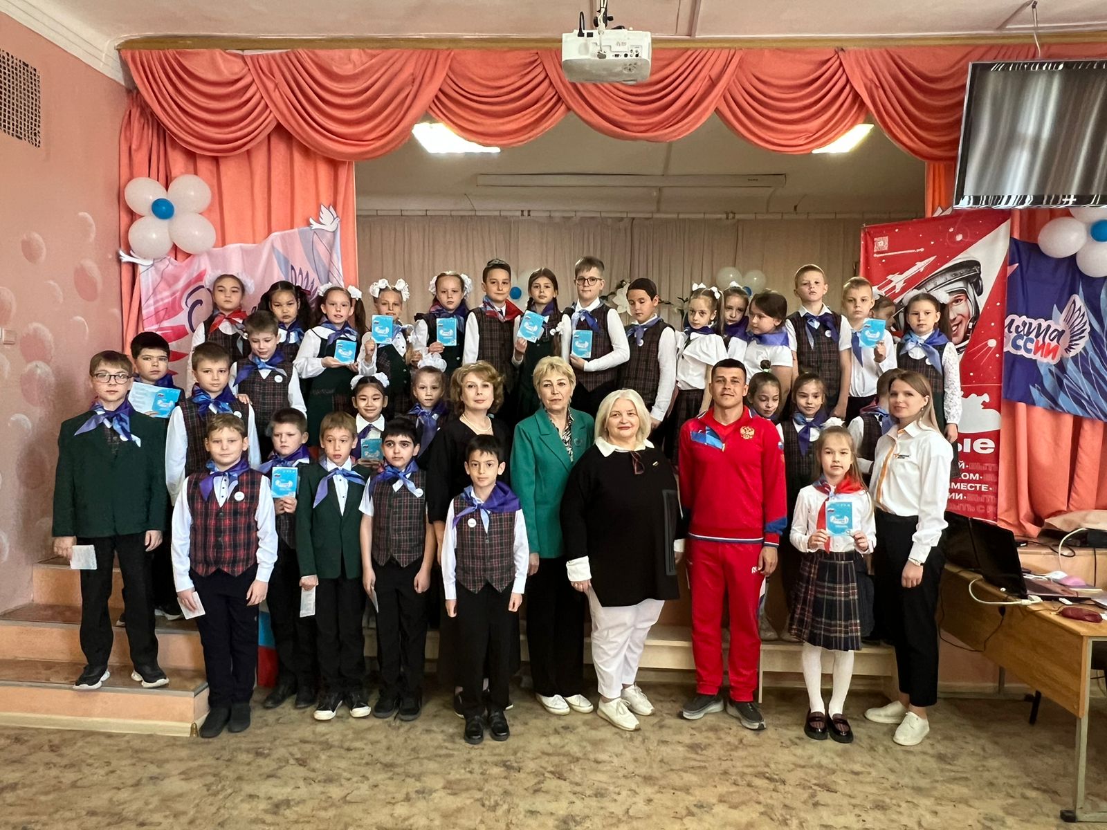 Учащихся Волгоградского лицея №5 посвятили в «Орлята России»